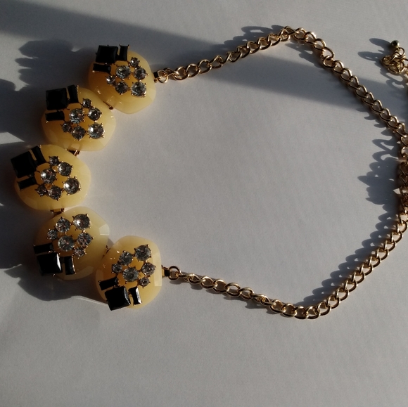 Necklace - Picture 3 of 6